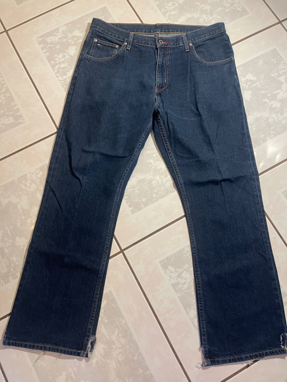 Tommy Hilfiger Men's Relaxed Dark Blue Denim Jeans